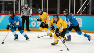 Българска хокеистка в битка за бронз на младежките олимпийски игри в Лозана