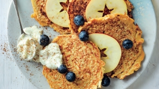 100 домашни рецепти за отслабване с "Щипка вкус" 