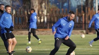 Симеон Славчев: Долу ръцете от светинята 