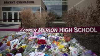 Гимназия Лоуър Мериън почете паметта на Коби (ВИДЕО)