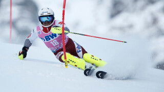 Алберт Попов се класира за втория манш на слалома в Шладминг