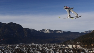 Владимир Зографски отпадна след първия скок в Инсбрук