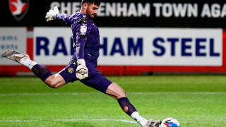 Вратар подобри световния рекорд за гол от дистанция (ВИДЕО)