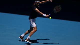 Димитров се измъчи, но стигна полуфиналите в Мелбърн