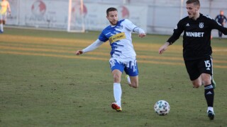 Македонци разгромиха ЦСКА, Младенов глобява наред