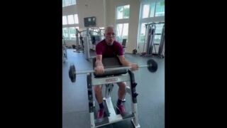 Формата е вечна: Камата тренира здраво във фитнеса (ВИДЕО)