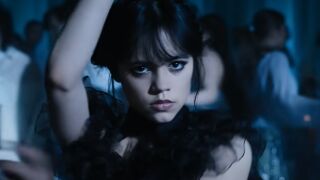 Сериалът Wednesday на "Нетфликс" ще има втори сезон