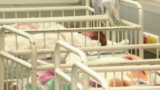 Снимка: Коледно чудо в „Шейново“: Първото бебе на празника е малката Ирена