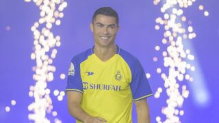 Направиха Роналдо капитан срещу Меси