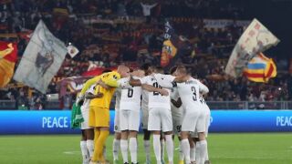 Футболист на 