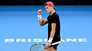 Руне чака Гришо в спора за трофея в Бризбейн (ВИДЕО)