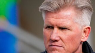 Олимпийски шампион разказа как са му предложили 10 бона за убийство