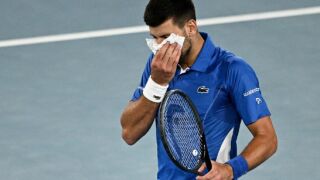 Храни се със страдание: Австралиец измъчи Джокович