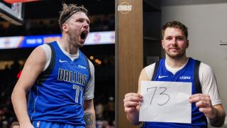 73 точки: Лука Дончич подгони Чембърлейн и Коби