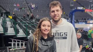 Наша шахматна звезда на крака при Везенков в Далас