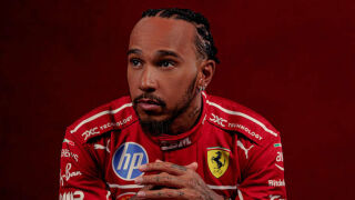 Защо не се получава между Хамилтън и Ферари?