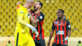 Бивш вратар на Лудогорец нашамари съотборници (ВИДЕО)