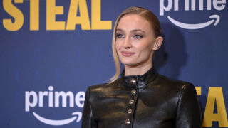 Новата Лара Крофт: Вижте Софи Търнър в главната роля (СНИМКИ)