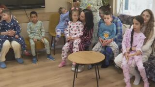 Снимка: Седмица на веселите пижами: Как уютът помага на деца със специални потребности в Ресурсния център в Пловдив?