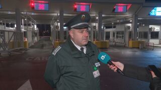 Снимка: Превозвачи от Балканите блокират гранични пунктове със Шенген заради правилото „90 от 180“