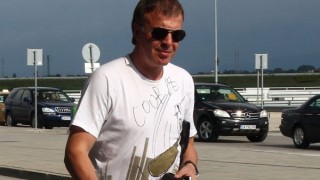 Наско Сираков се прибра вкъщи (СНИМКА)