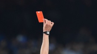 Десет странни червени картона (ВИДЕО)