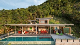 Дом на мечтите: Naked House 