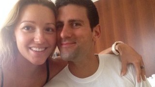 Съпругата на Джокович разпространявала фалшива информация в 