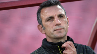 Ботев (Пловдив) изгони треньора и вратаря, феновете съблякоха футболистите