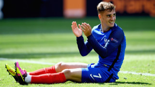 Антоан Гризман зарадва сина на убития от Ислямска държава полицай