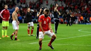 Джо Ледли е неудържим в съблекалнята (ВИДЕО)