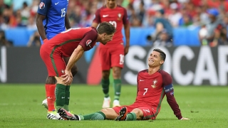 Колегиална подкрепа към Роналдо минути след контузията