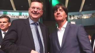 Йоахим Льов остава начело на Бундестима до Русия 2018 г.