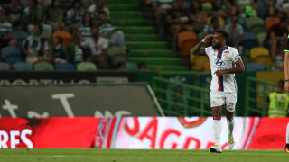 Александър Лаказет премина медицински прегледи в 