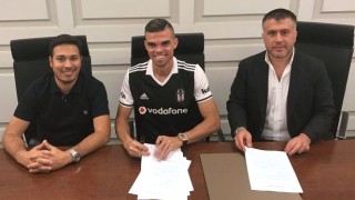 Пепе подписа с 