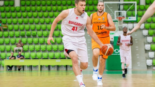 България тръгна с победа в контролите, Везенков над всички