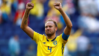 Професионалист или лош баща? Шведският капитан пропусна раждането на детето си