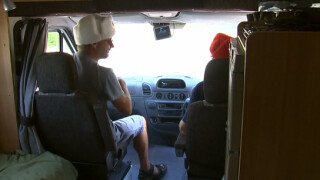 От любов към 