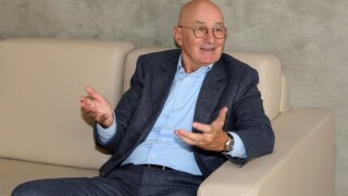 В Сърбия: Муслин преговаря с 