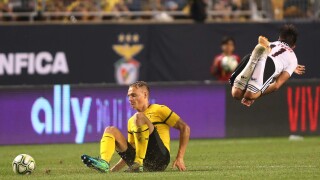 Дузпи решиха изхода от мача между 