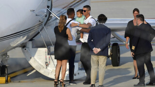 Ново начало: Кристиано Роналдо пристигна в Торино (ВИДЕО)