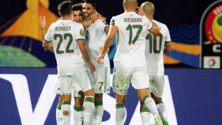 Безупречен Алжир се класира за 1/4-финалите на Купата на африканските нации