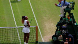 Глобиха Серина със 10 хил. долара заради хвърлена ракета 