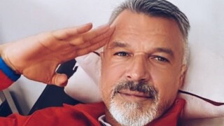 В главната роля: Старши-генерал Божигол 