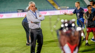 Любо Пенев, Киров или Димитър Димитров сменят Стоев в 