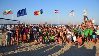 Кранево приема силен турнир по плажен волейбол