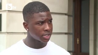 Найджъл Робърта - между 