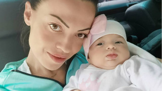 "Пак ще съм fashion baby" - внучката на Наско Сираков ще ходи на първото си море с 3 комплекта модни бански