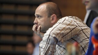 Тити Папазов: Какво делим? 