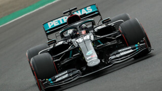 Хамилтън с нов рекорд в Унгария и 90-и полпозишън